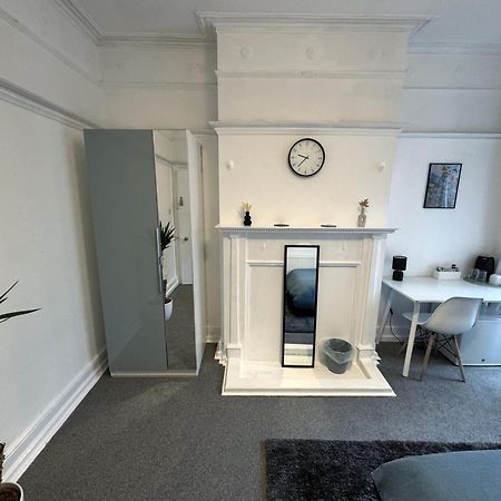 Cosy Double Rooms A Stones Throw From Wembley Stadium London Exterior foto