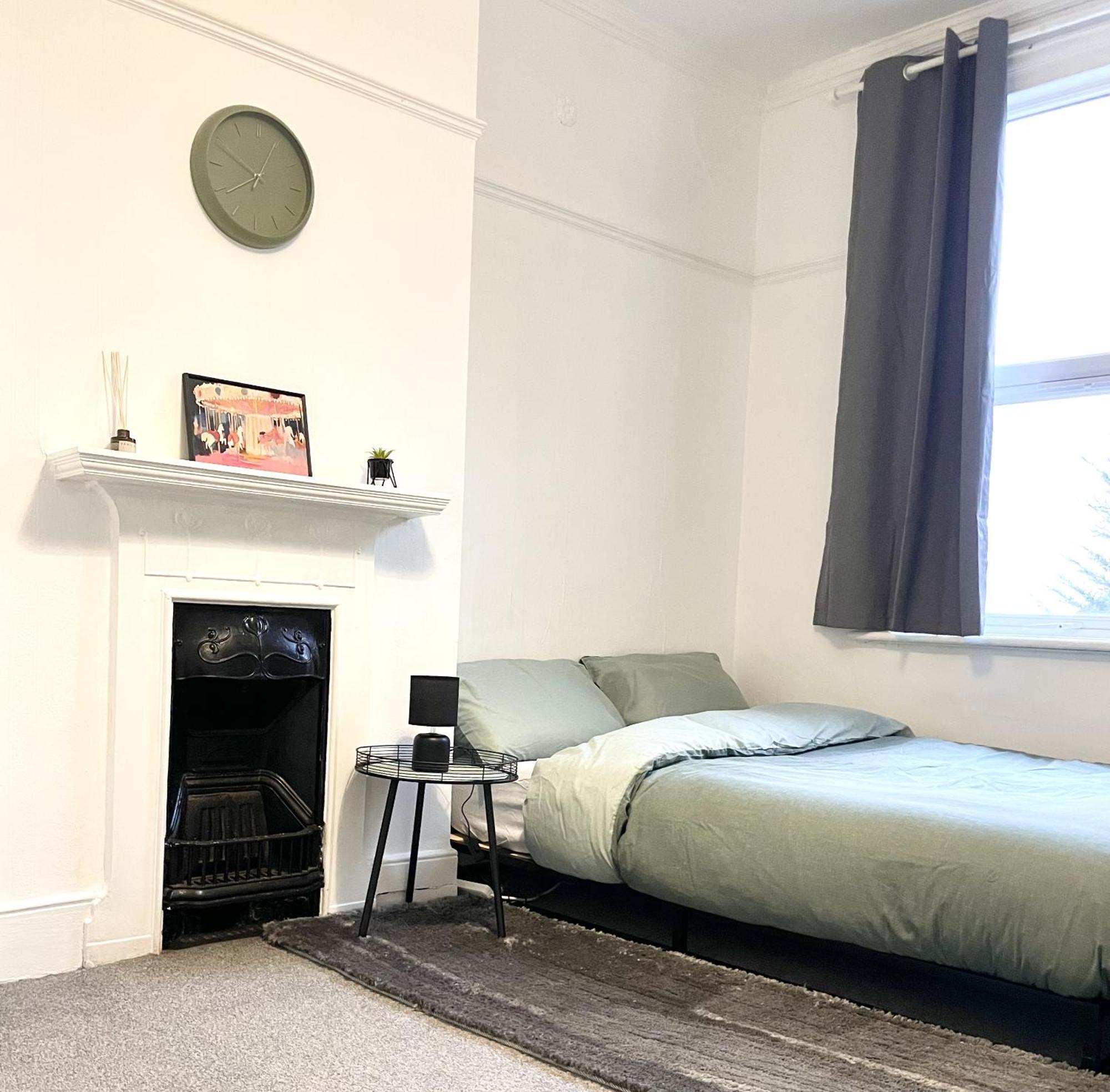 Cosy Double Rooms A Stones Throw From Wembley Stadium London Exterior foto