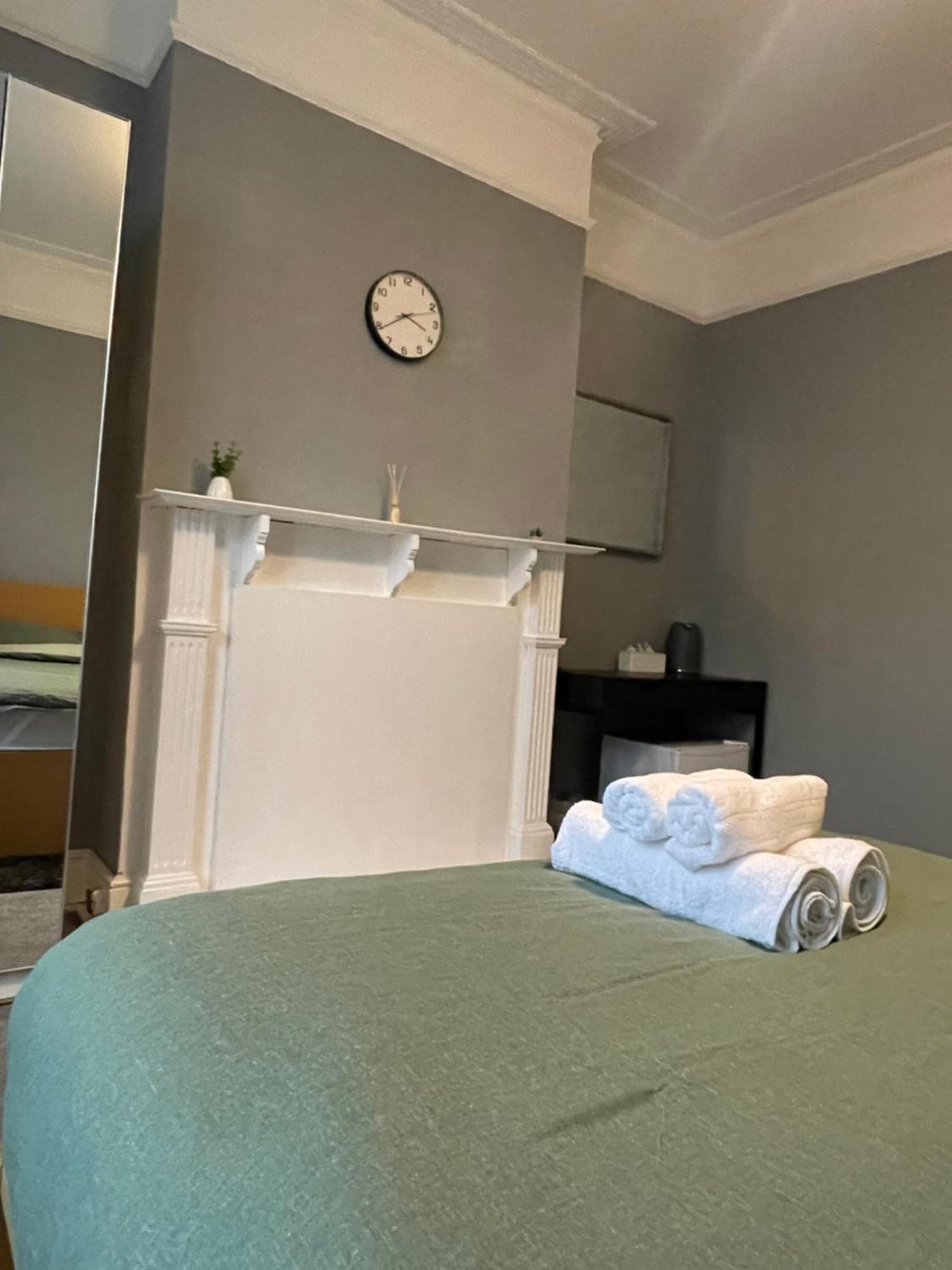 Cosy Double Rooms A Stones Throw From Wembley Stadium London Exterior foto