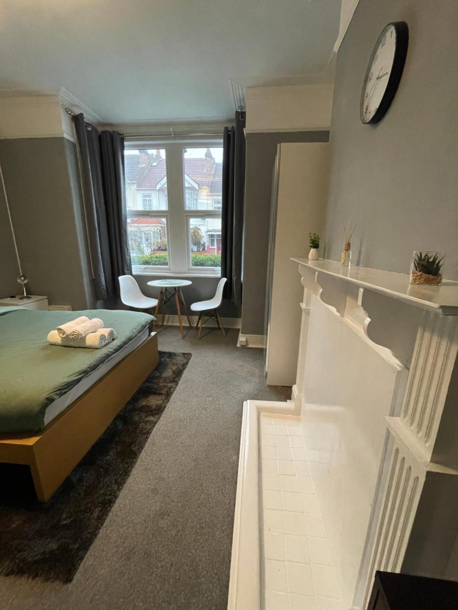 Cosy Double Rooms A Stones Throw From Wembley Stadium London Exterior foto